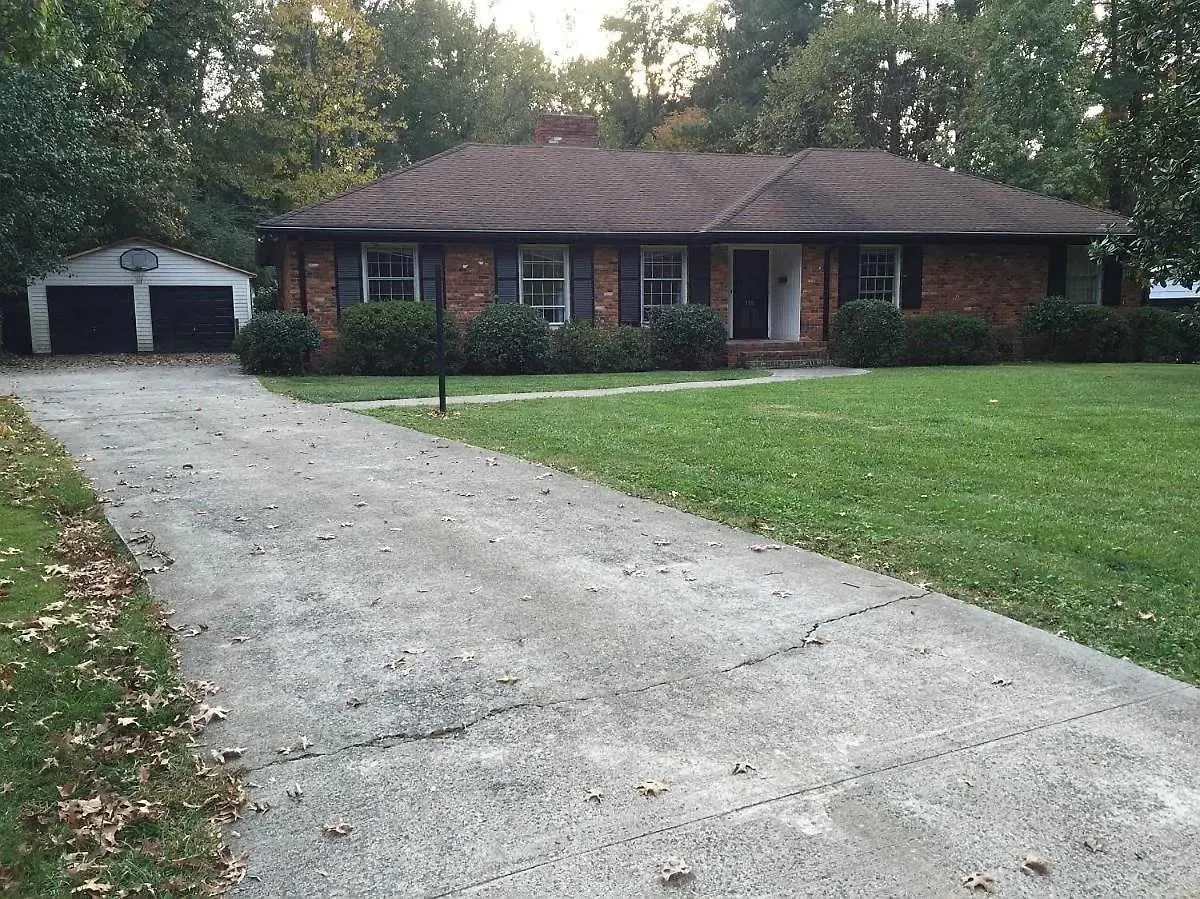 4 Bedroom Ranch In Prime Southpark Backyard And Porch Charlotte