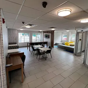 2* Hotel Microtel & By Wyndham Charlotte/northlake